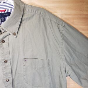 Tommy Hilfiger Men’s XL Button-Up Shirt Green Long Sleeve Casual 100% Cotton
